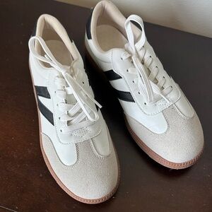 Classic White and Black Women's Sneakers